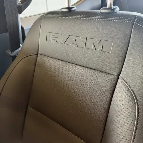 RAM Dakota 2.2Td Laramie 4Wd At8 2026
