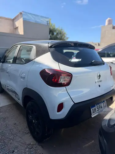 Renault Kwid 1.0 Sce 66Cv Iconic Bitono 2025