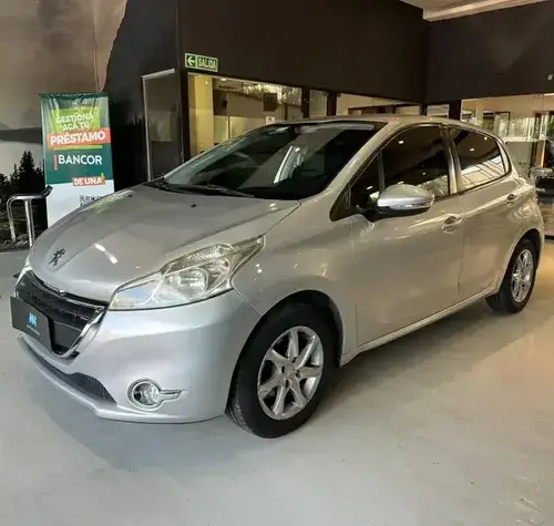 Peugeot 208 1.6 5p Allure Touch 2014