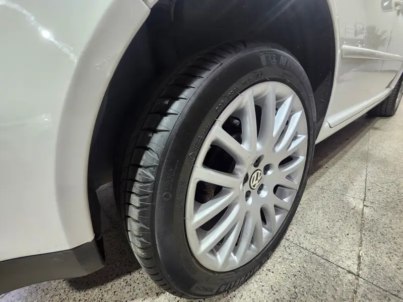 Volkswagen Bora 1.8T Highline Tiptronic 2013