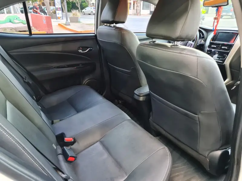 Toyota YARIS XLS 2019
