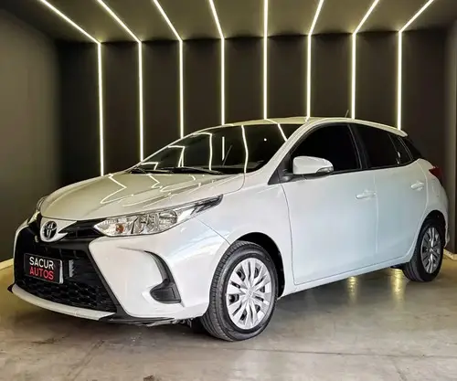 Toyota Yaris XS 1.5 CVT 2025
