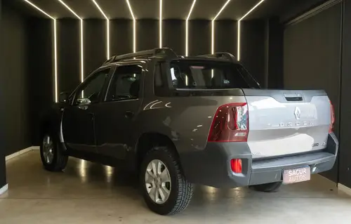 Renault Duster Oroch 2.0 DINAMIQUE L/20 2020