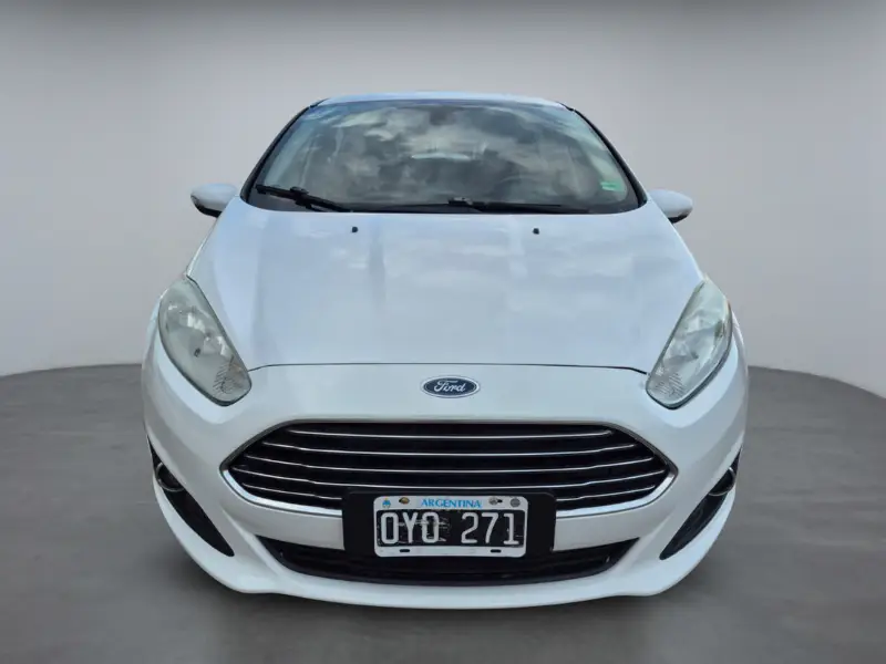Ford Fiesta 1.6L TITANIUM POWERSHIF 2015