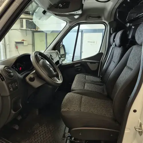 Renault Master 2.3 L1H1 (8M3) 2026