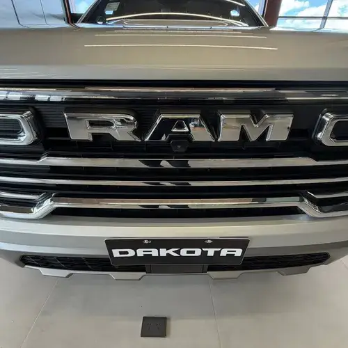 RAM Dakota 2.2Td Laramie 4Wd At8 2026