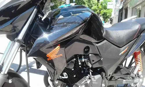 Honda CB 125 Calle 2026