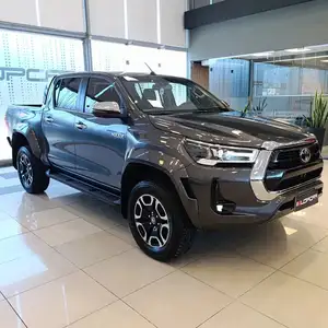 Toyota Hilux Pick-Up 2.8 Cd Srx 204Cv 4X4 At 2024