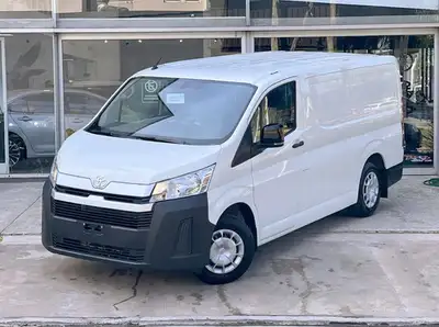 Toyota Hiace 2.8 Tdi Furgón 6at L1h1 3a 4p 2026