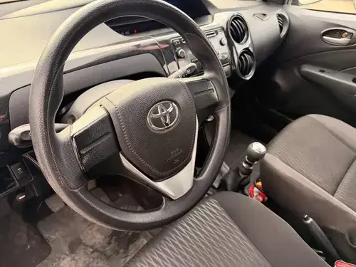 Toyota Etios 1.5 X 5p 2021
