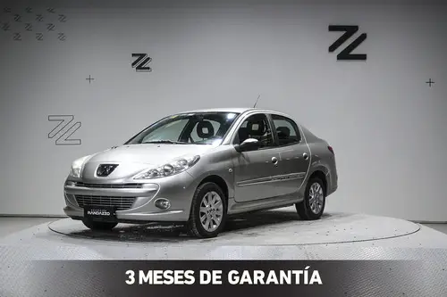 Peugeot 207 1.6 Sedan Feline 106cv 2013