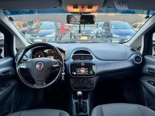 Fiat Punto 1.4 Attractive Pack Top Uconnect 2016