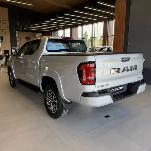 RAM Dakota 2.2Td Laramie 4Wd At8 2026