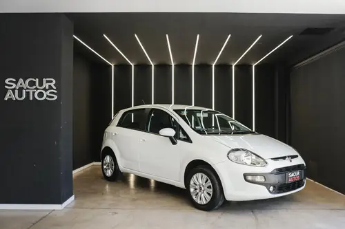 Fiat Punto 1.4 ATTRACTIVE L/16 UCONNECT 2016