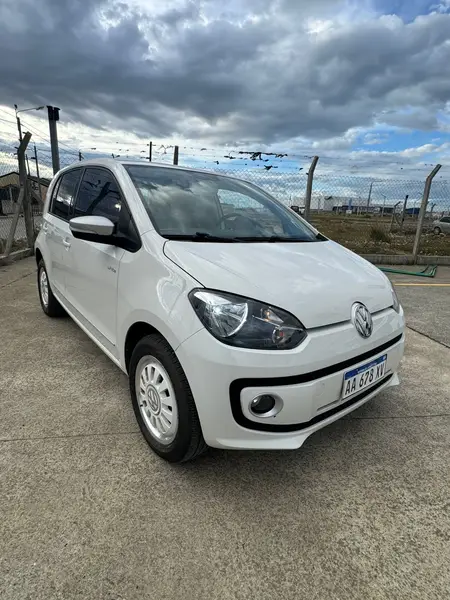 Volkswagen UP WHITE 2016