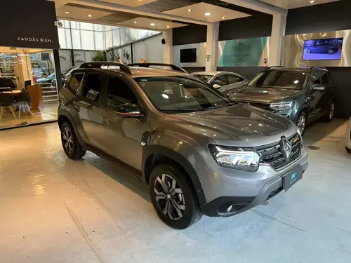Renault Duster Iconic 1.3T 4x4 MT 2025