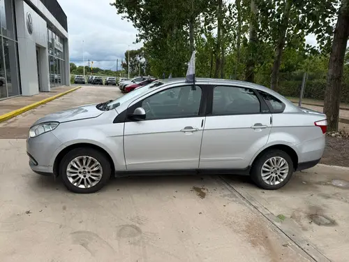 Fiat Grand Siena ATTRACTIVE 1.4 8V 2015