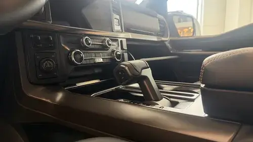 Ford F-150 5.0L V8 Tremor 4X4 At 2026