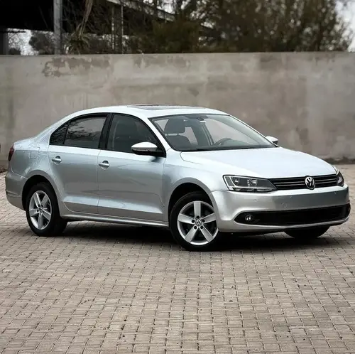 Volkswagen Vento 2.0 TDI LUXURY DSG L11 2012