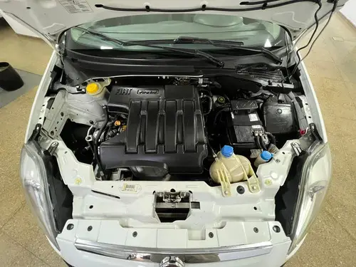 Fiat Punto 1.4 Attractive Pack Top Uconnect 2016