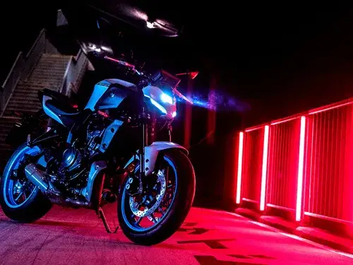 MT 07 Naked 2025