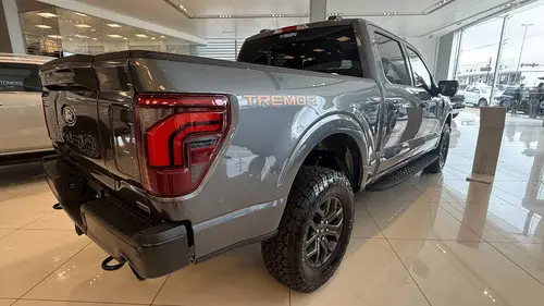 Ford F-150 5.0L V8 Tremor 4X4 At 2026