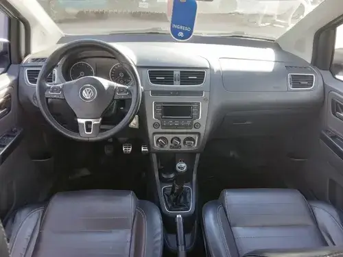 Volkswagen Suran 1.6 Limited Edition L14 2014