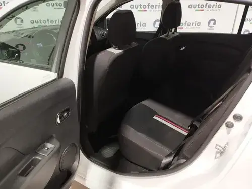 Renault Sandero 2.0 16V RS L16 2017