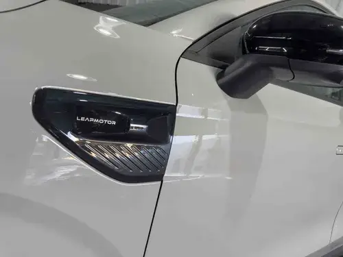leapmotor B10 REEV Ultra Híbrido 2026