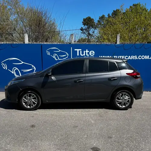 Toyota Yaris 1.5 107cv Xls 2024