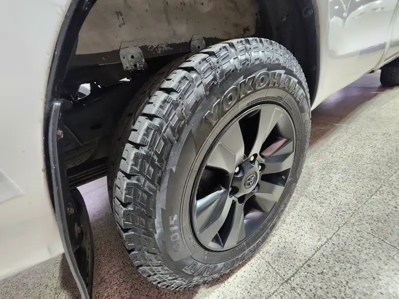 Toyota Hilux Dx Cab Simple 4x4 2016