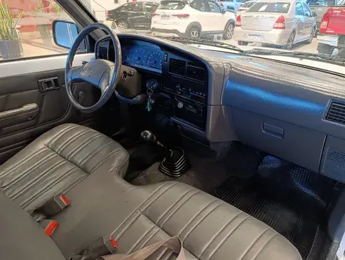 Toyota Hilux 3.0 Cabina simple 4x2 2003