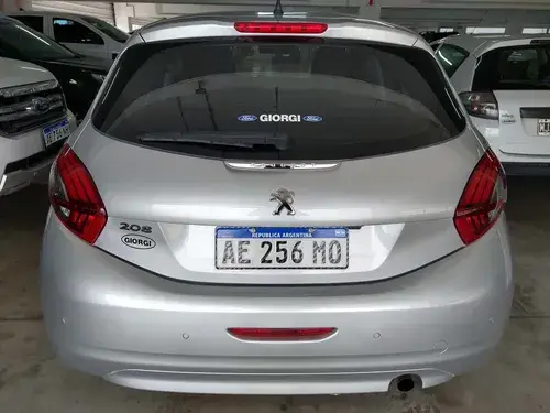 Peugeot 208 1.6 Feline 2020