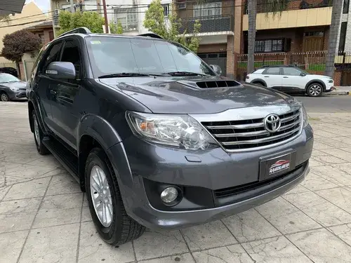 Toyota Hilux SW4 3.0 Srv Cuero I 171cv 4x4 5at 2012