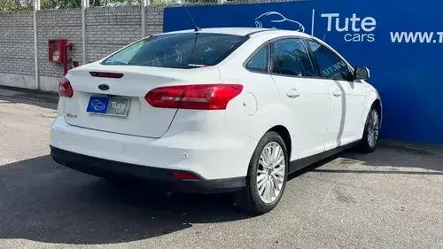 Ford Focus III 2.0 Sedan Se Plus Mt 2017