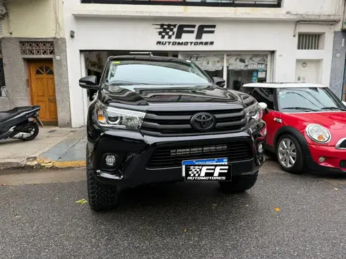 Toyota Hilux Pick-Up 2.8 Cd Srx 177cv 4x4 At 2016