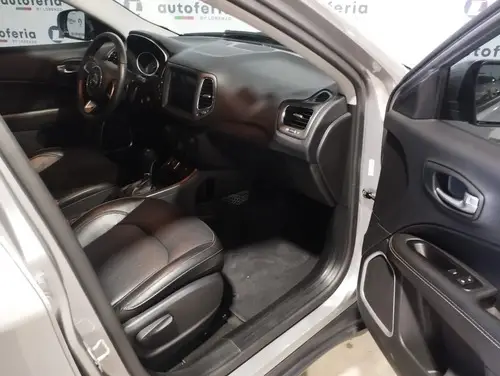 Jeep Compass 2.4 LONGITUDE AT6 4X2 L18 2021