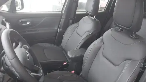 Jeep Renegade 1.3T Longitude At6 Fwd 2026