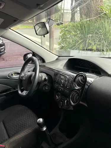 Toyota Etios Cross 1.5 Mt 2014