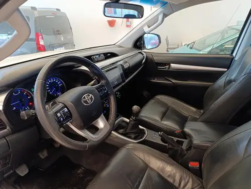 Toyota Hilux Pick-Up 2.8 Cd Srx 177cv 4x4 2016