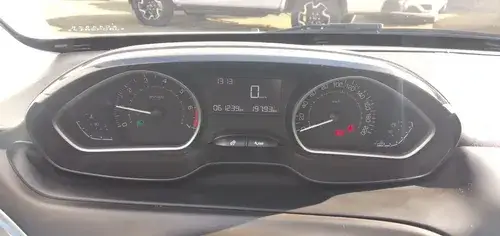 Peugeot 2008 FELINE 1.6 2018