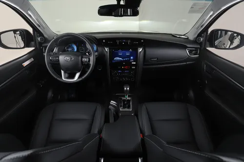 Toyota SW4 2.8 Srx 204Cv 4X4 7As At 2026