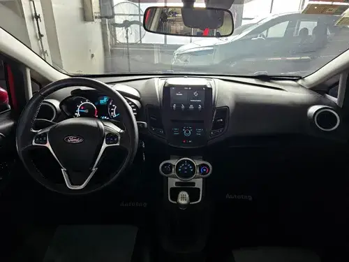 Ford Fiesta Kinetic Design 1.6 Se Powershift 120cv 2018