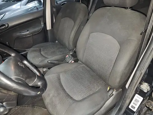 Peugeot 207 1.4 Active 75cv 2013