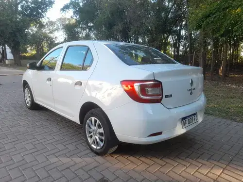 Renault Logan 1.6 16v Life 2023