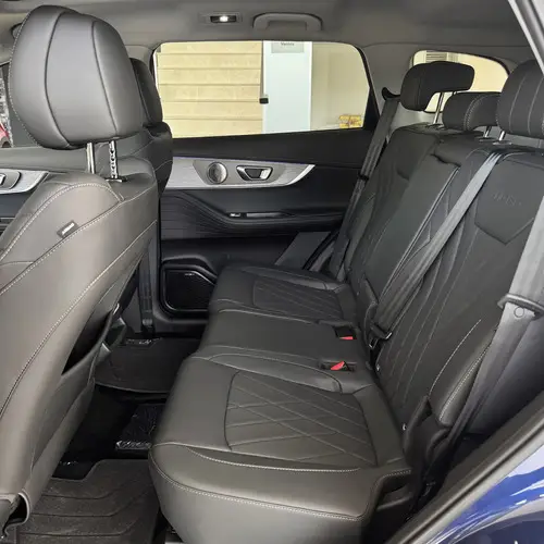 Chery Tiggo 8 Pro 1.6T Luxury 7Dct 2026