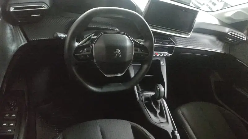Peugeot 208 1,6 ACTIVE PACK TIPTRONIC 208 1,6 ACTIVE PACK TIPTRONIC 2024