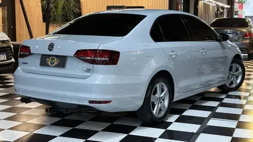 Volkswagen Vento 1.4 Comfortline 150cv 2017