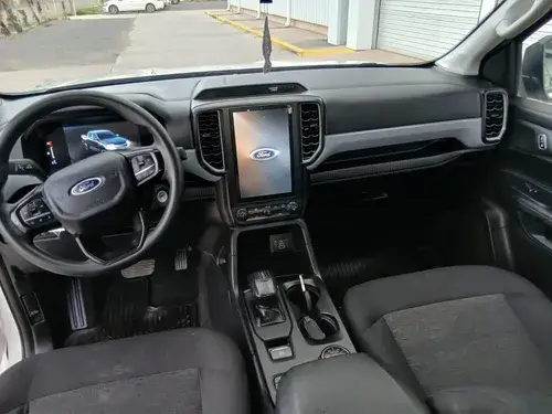 Ford Ranger XLS 3,0 V6 4X4 2025