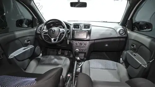 Renault Logan 1.6 16v Life 2024